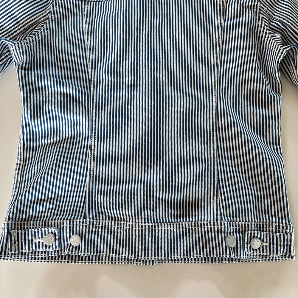 Old Navy Women’s Size S Railroad Jean Jacket - Picture 7 of 9